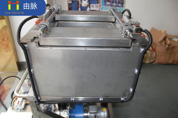定制超聲波清洗機(jī)廠家該如何選擇？.jpg